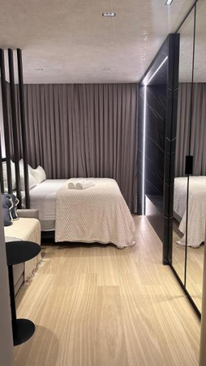 FLAT WAVE 108 - Setai Yacht